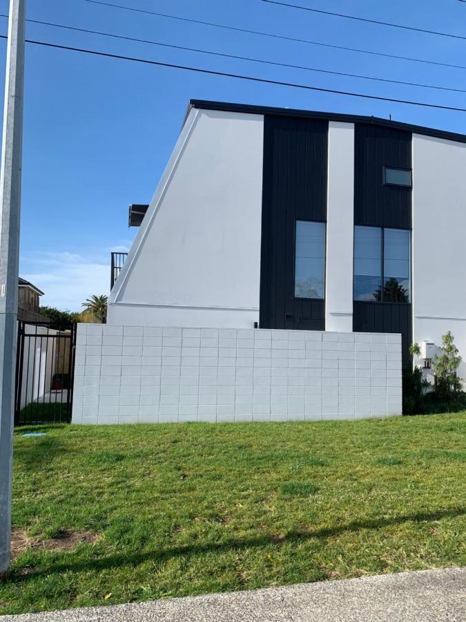 Enjoy Downtown Mount Maunganui Hotel Exterior photo